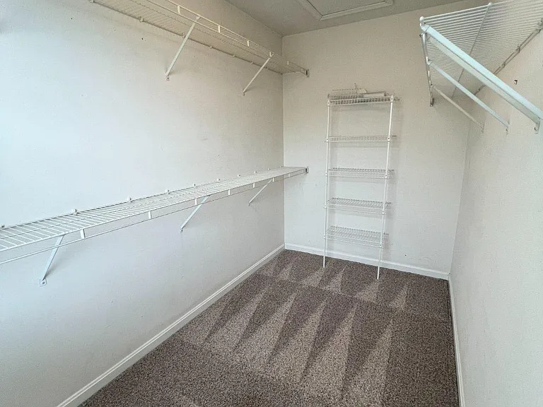 22464 Maison Carree Sq — Photo 13