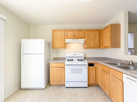 5th image of 6060 Park Hill Ave NW