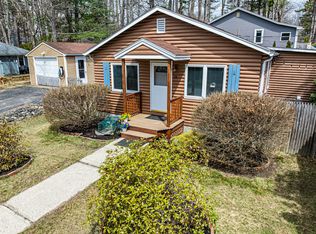 28 Cookman Ave, Old Orchard Beach, ME 04064