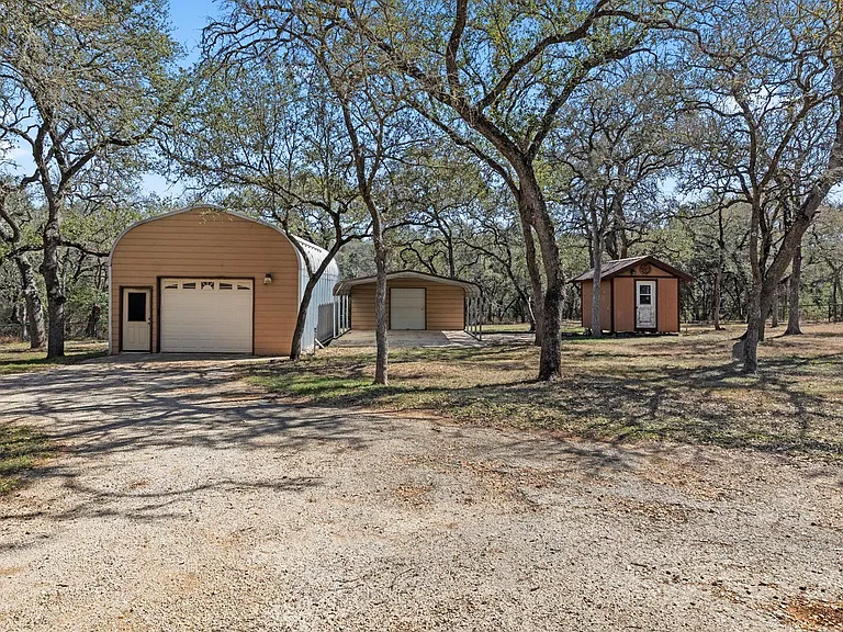 10808 Dedeke Dr — Photo 32