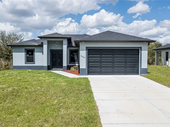 2604 73rd St W, Lehigh Acres, FL 33971