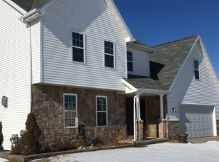 112 Hidden Ridges Cir, Combined Locks, WI 54113