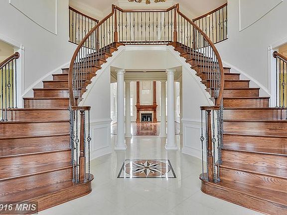 3rd image of 14931 Gaines Mill Cir