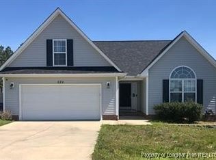 839 Americana Dr, Raeford, NC 28376
