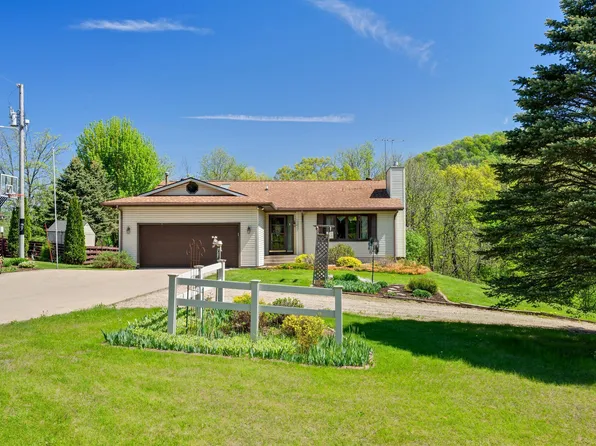 4600 County Road 6, La Crescent, MN 55947