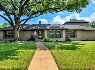 5330 Meadow Crest Dr, Dallas, TX 75229