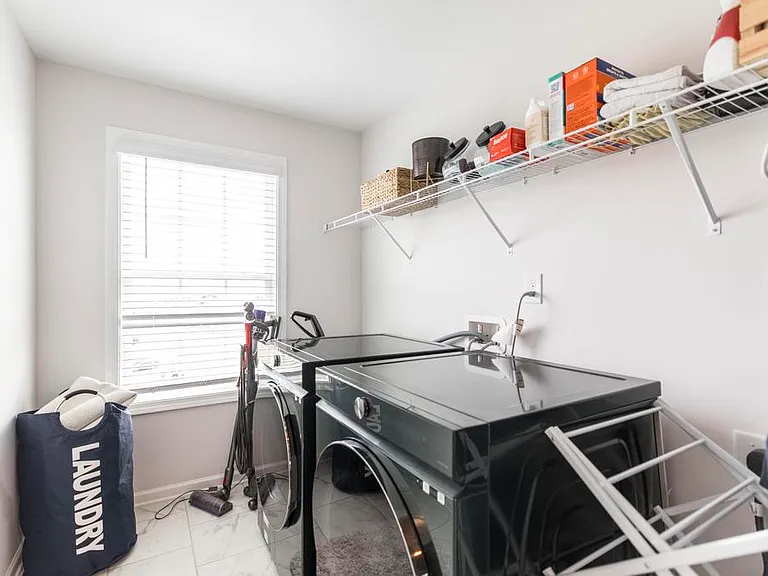 105 Pearl Moss Ln — Photo 31