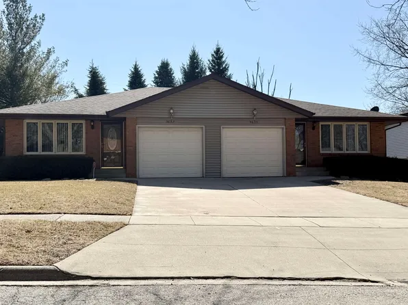 5635 Elaine Dr, Rockford, IL 61108