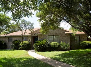 6 Birch Cir, Uvalde, TX 78801