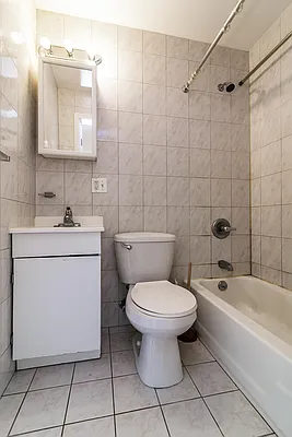 Rented by Nooklyn NYC LLC | media 41