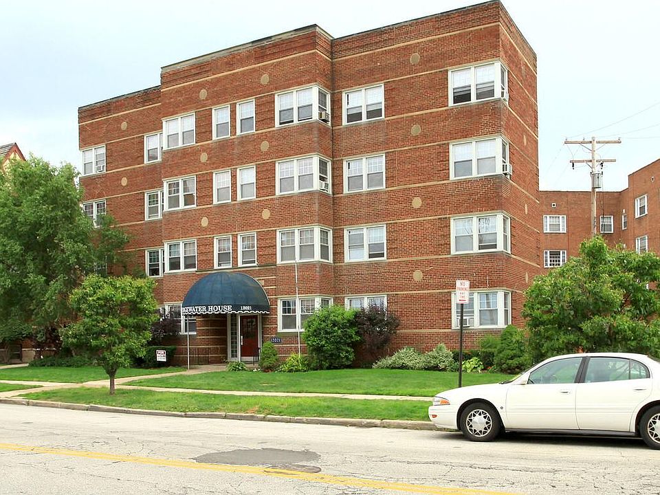 1st image of 12021 Edgewater Dr APT 405