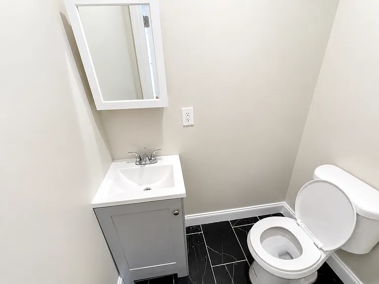 251-253 Schley St #1 — Photo 4