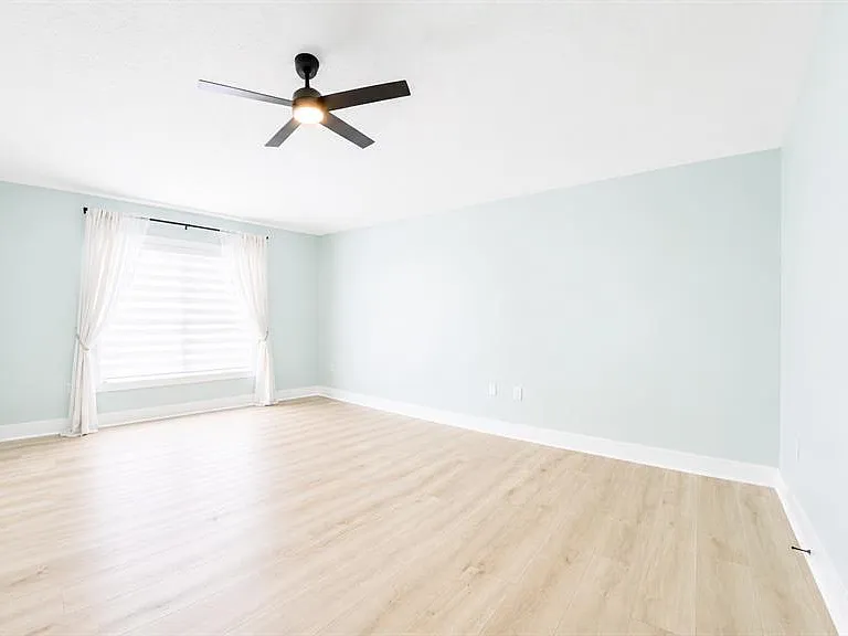 16948 Corner Hill Ct — Photo 17