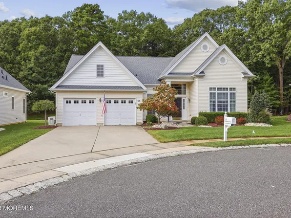13 Caufield Court, Freehold, NJ 07728