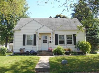 2357 W High St, Davenport, IA 52804