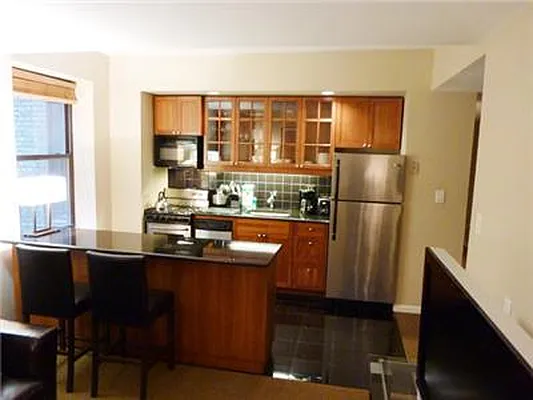 Rented by siso Sales Group | media 11