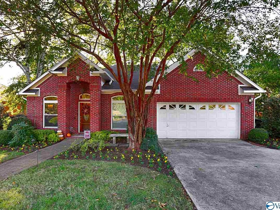 1st image of 115 Montrose Dr