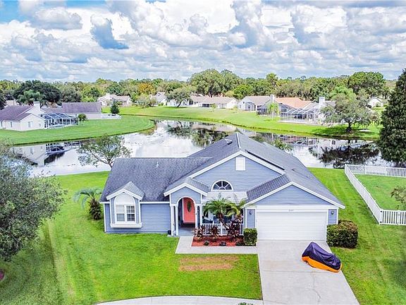 3rd image of 3345 Silvermoon Dr
