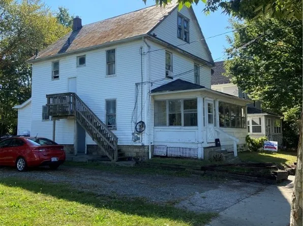 2233 18th St SW, Akron, OH 44314