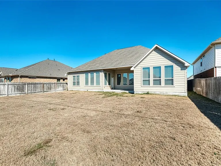 19916 Chayton Cir — Photo 14