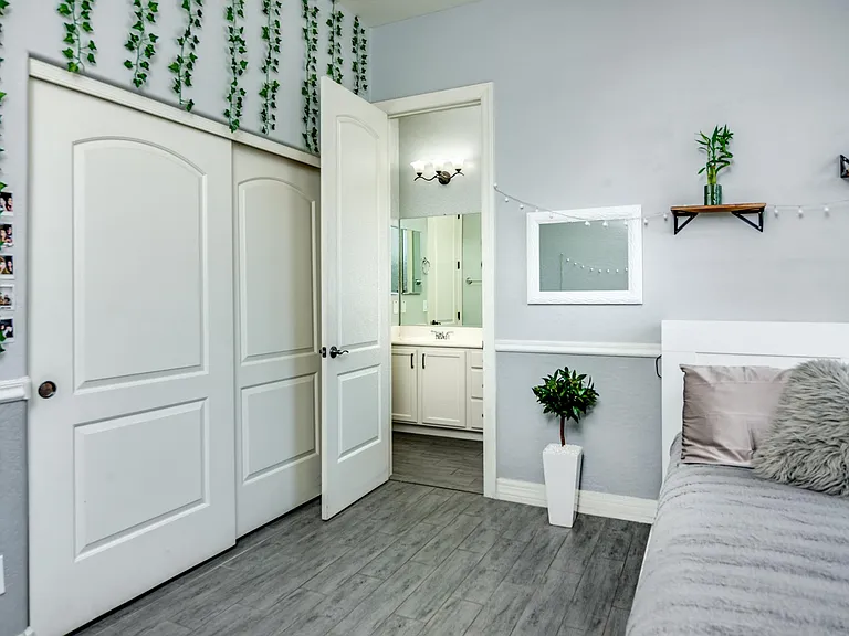 1230 E Canary Dr — Photo 11