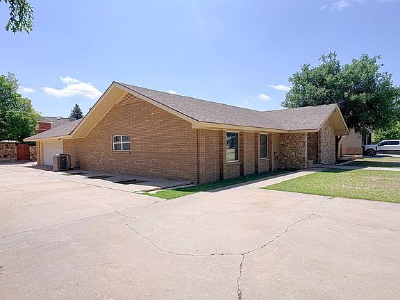 2nd image of 1817 Arroya Rd