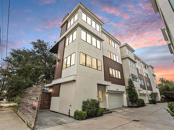 3rd image of 1112 W 22nd Street #A