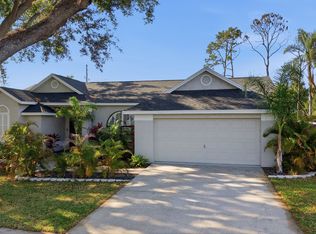 2212 Lake Bay Way, Brandon, FL 33511