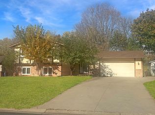 1971 Timber Wolf Trl S, Eagan, MN 55122