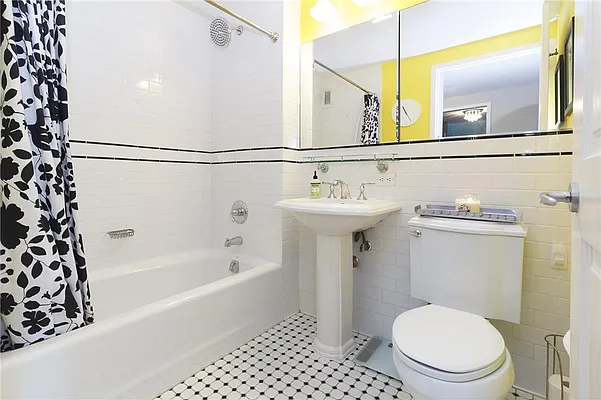 Sold by R New York | media 13