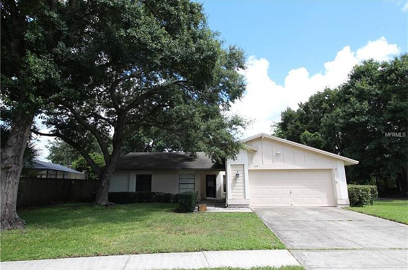 1st image of 1304 Holleman Dr