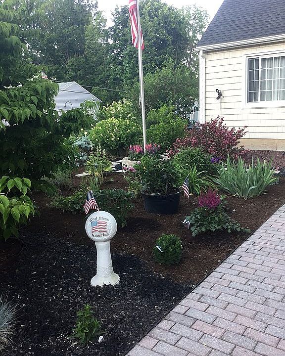 1st image of 226 Hunt Dr