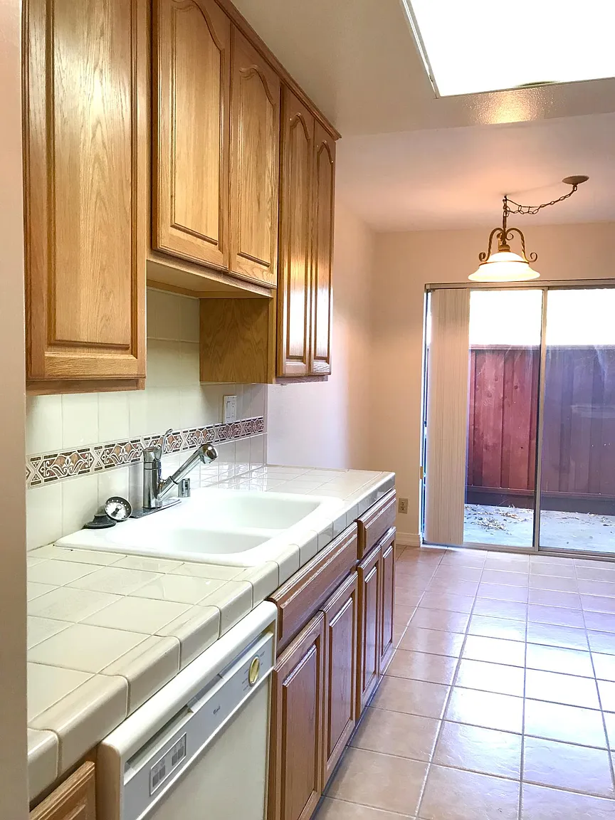 2625 Keystone Ave APT 204 photo 1
