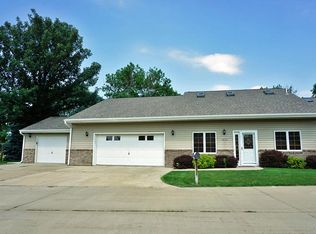 1412 Meadows Townhomes Ln, Harlan, IA 51537