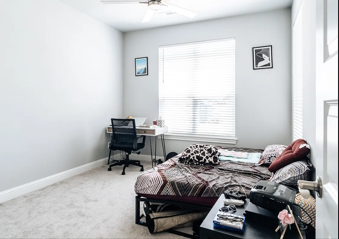 3 bed, 1321 sqft, $1,795 — Photo 2