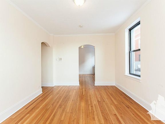 5th image of 2737 N Spaulding Ave APT 205