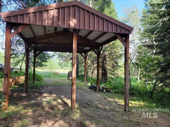 1673 Aspen Trl, Cascade, ID 83611