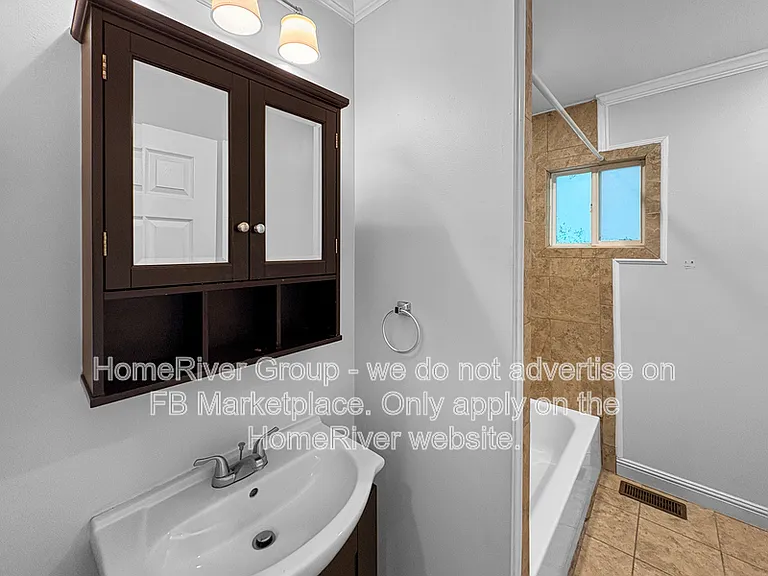 6913 Martha Ave #B — Photo 15
