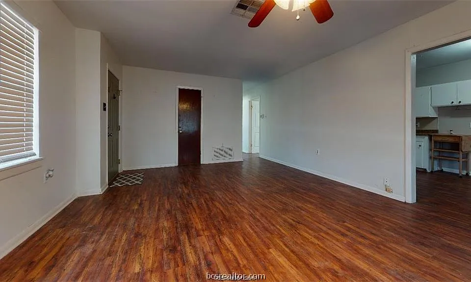 1105 Palasota Dr