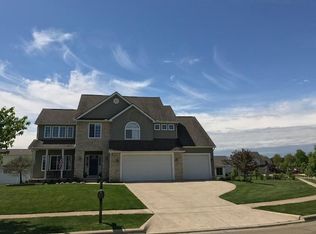 33 Waters Edge Ln, Centerburg, OH 43011
