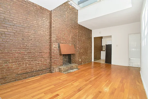 Rented by REAL New York | media 13