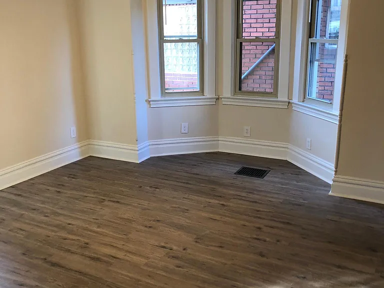 141 Dunbar Ave #1 — Photo 5