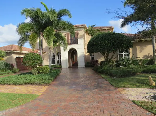 138 SE Rio Casarano, Port Saint Lucie, FL 34984