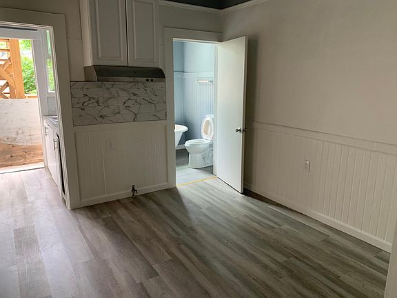 2nd image of 438 E Sonora St