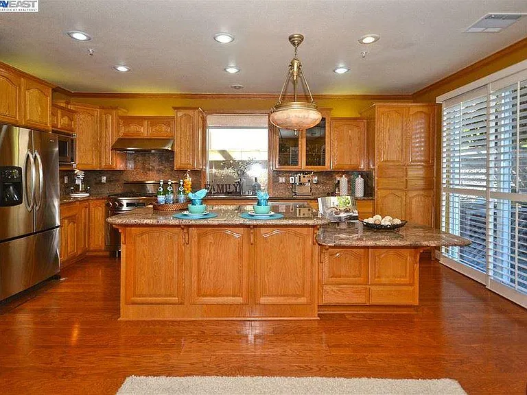 8167 Moller Ranch Dr — Photo 3