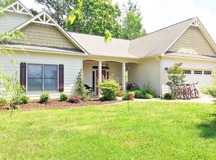 719 Henderson Mountain Rd, Jasper, GA 30143