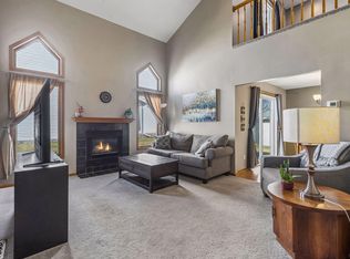 8701 Norway St NW, Coon Rapids, MN 55433