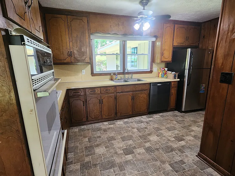 10786 Brown Bridge Rd — Photo 6