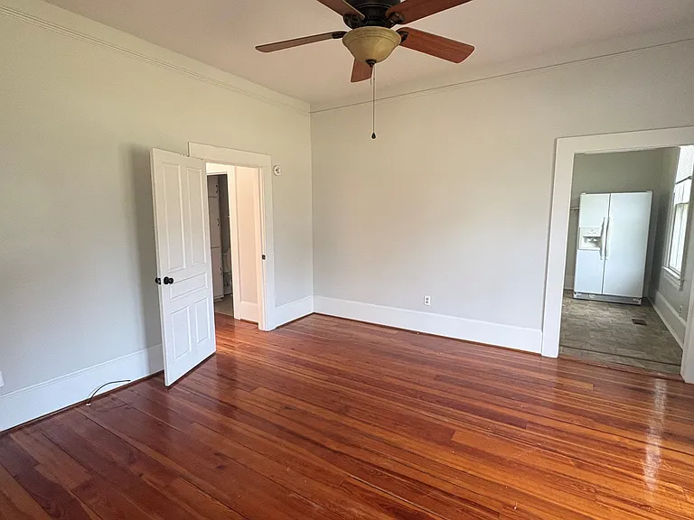 907 Caldwell St #1 — Photo 4