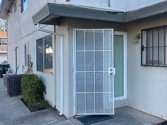 2nd image of 2 La Pera Ct APT 3